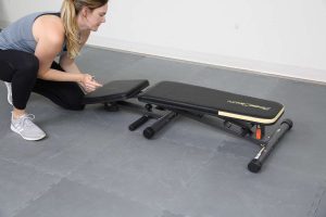 Membuat Ruang Latihan Sempurna dengan Bangku Beban Multifungsi